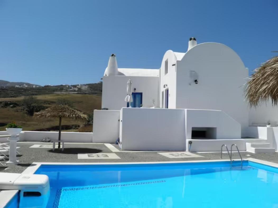 Santorini Traditional Suites Вотон Экстерьер фото