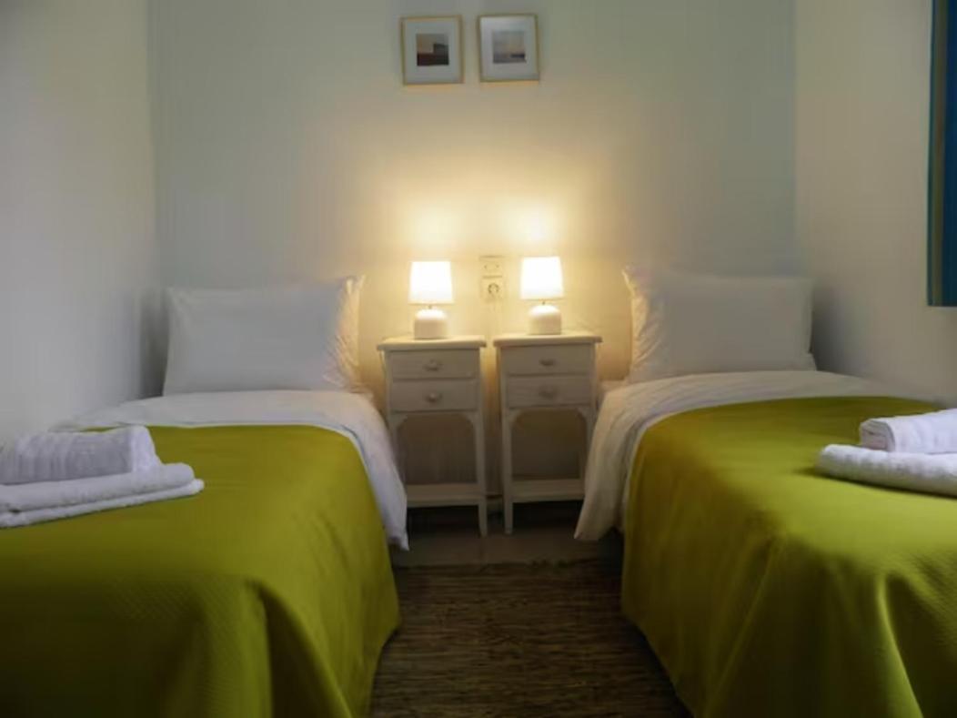 Santorini Traditional Suites Вотон Экстерьер фото