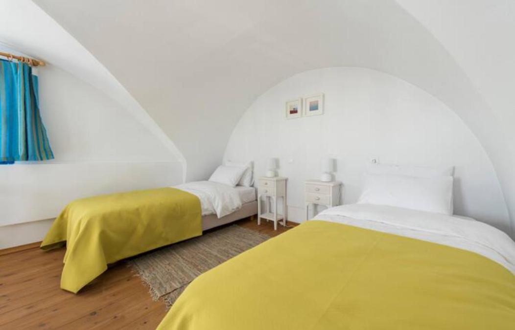Santorini Traditional Suites Вотон Экстерьер фото