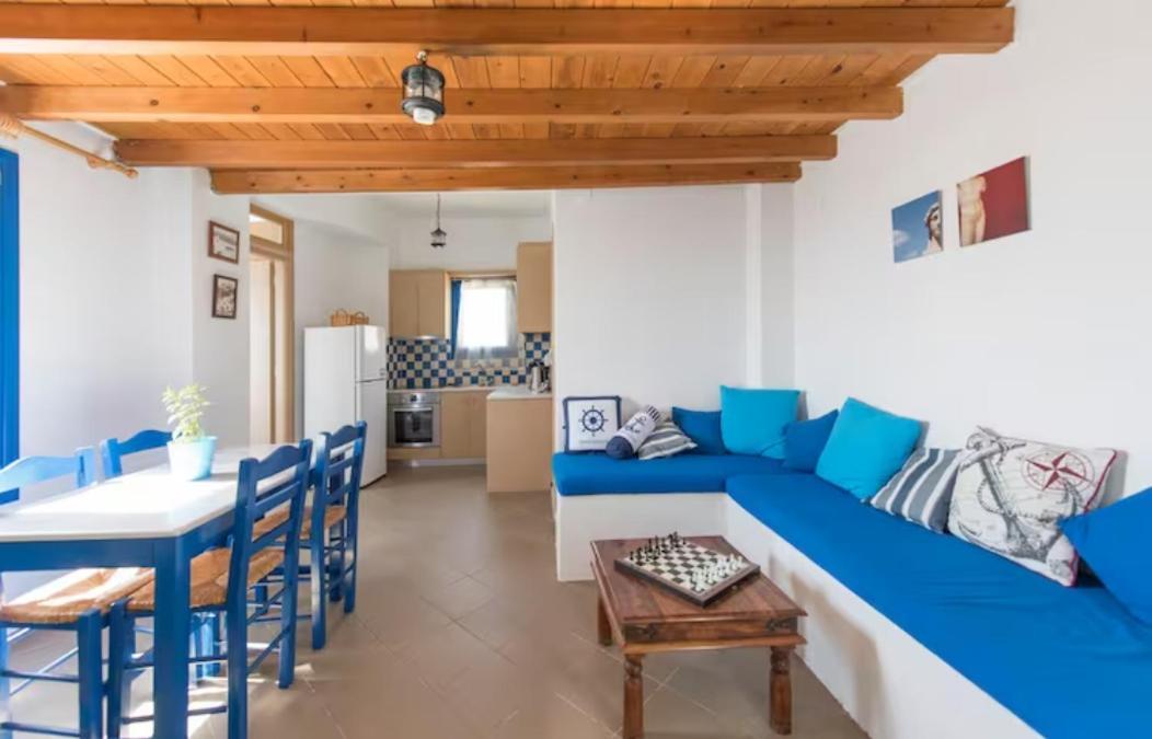 Santorini Traditional Suites Вотон Экстерьер фото