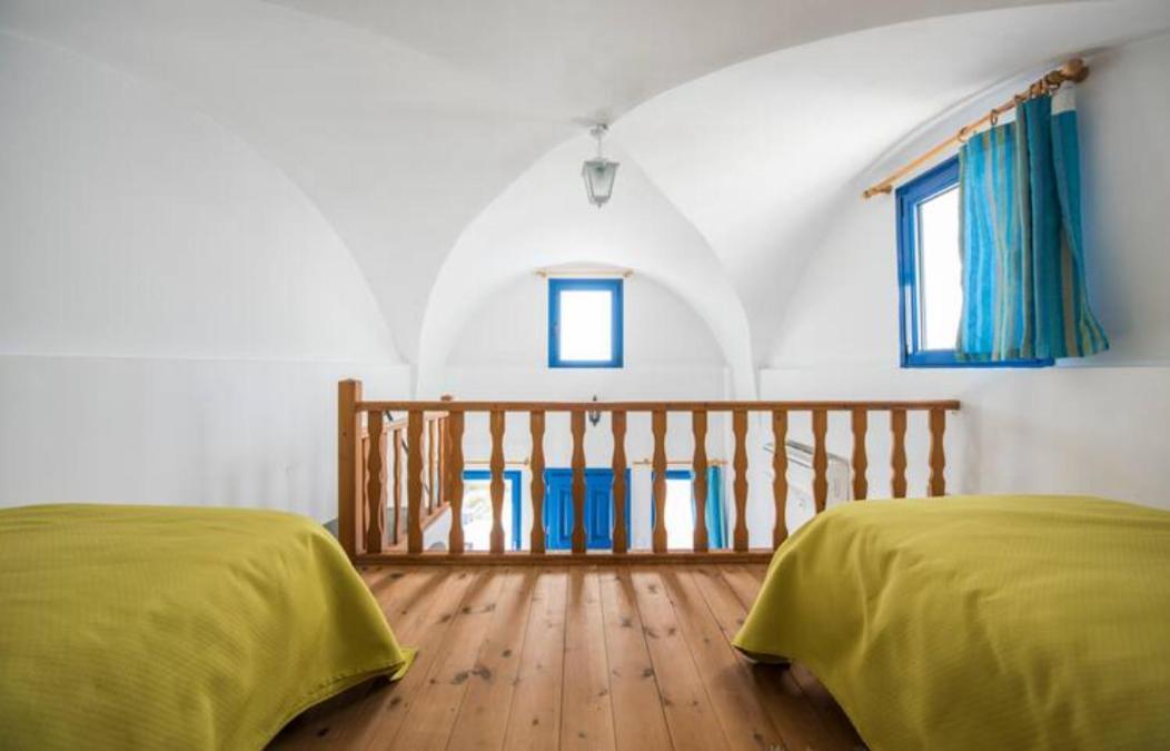 Santorini Traditional Suites Вотон Экстерьер фото