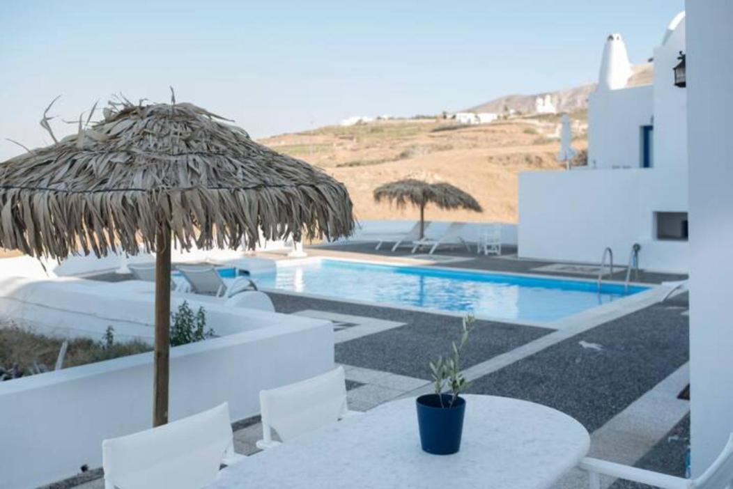 Santorini Traditional Suites Вотон Экстерьер фото