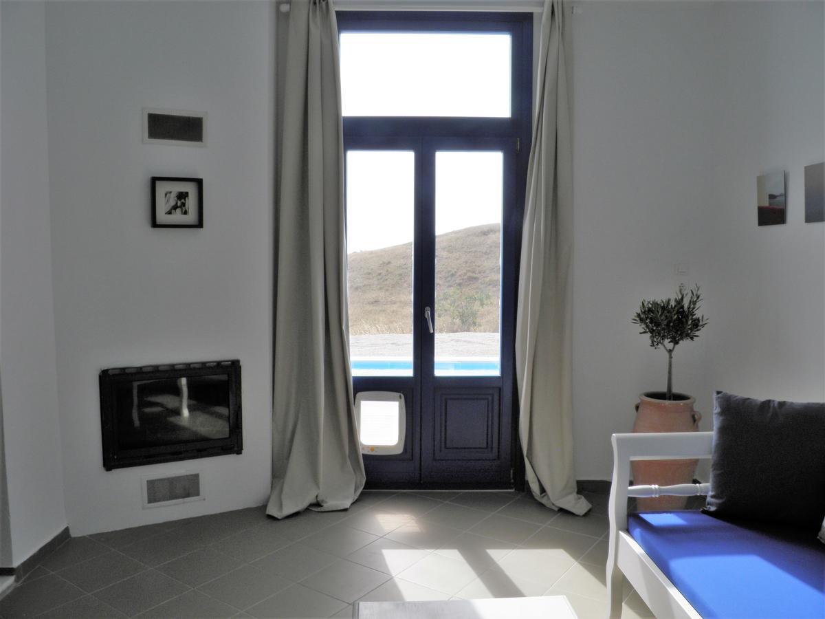 Santorini Traditional Suites Вотон Экстерьер фото