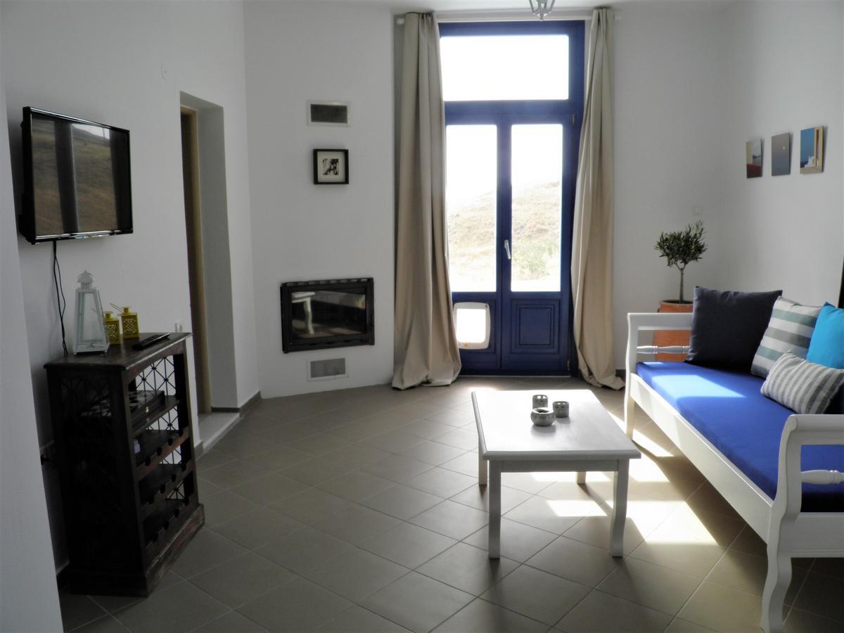 Santorini Traditional Suites Вотон Экстерьер фото